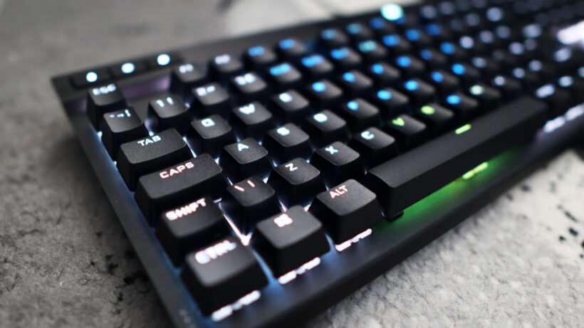 Corsair K70 RGB Pro