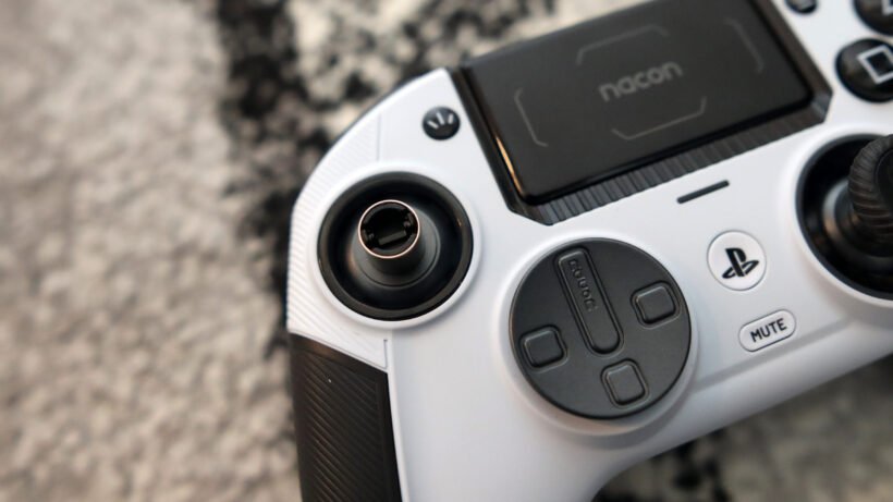 Nacon Revolution 5 Pro