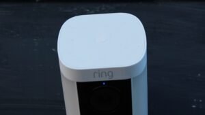 Best Home Security Cameras UK 2026 — Top 6 Indoor & Outdoor Picks