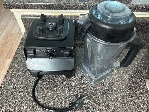 Best Blenders UK 2026 — Vitamix vs NutriBullet vs Ninja